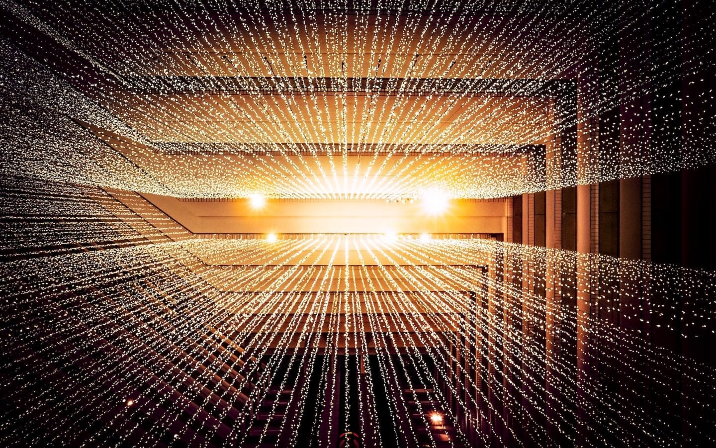 Втеча від реальності, або Способи та активації з занурення людини в нереальний онлайн-експірієнс