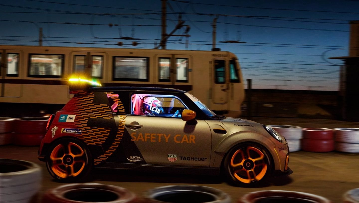 Новий Mini Electric Pacesetter кидає виклик римському метро