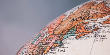 10 іноземних мов, які українці найчастіше шукають в Google — дослідження