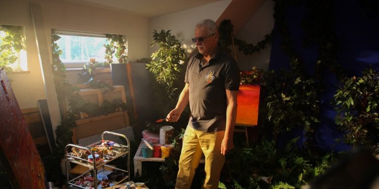 Знаменитий український художник Анатолій Криволап знявся у дебютному відео ROXOLANA