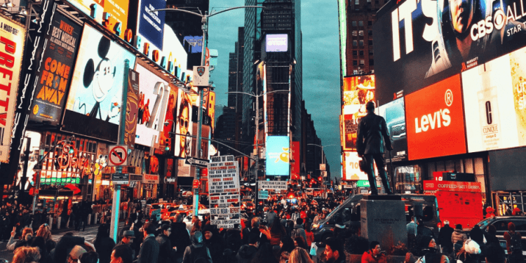 Топ бренди прямої реклами DTC