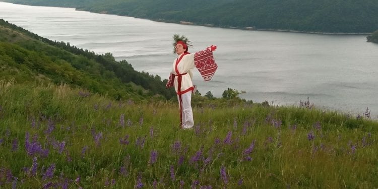 Проєкт «Культура on/off. Цифрові мости»: УКФ єднає модних музикантів і колоритні села в мистецтві