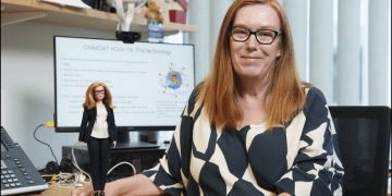 Нову ляльку Барбі створили на честь Оксфордської науковиці Сари Гілберт