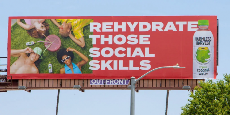 Найгарячіше літо в історії — нова рекламна кампанія бренду Harmless Harvest