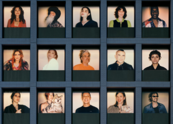 Готель CitizenM створив виставку портретів місцевих жителів