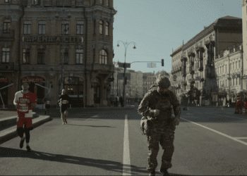 Українці можуть надіслати листівку на фронт та подякувати військовим