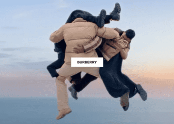 Нова рекламна кампанія Burberry надихає на веселі меми