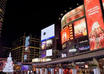 Великобританія перевершить Європу з рекордними витратами на різдвяну рекламу