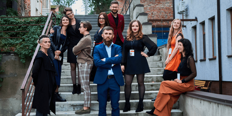 Як створити мистецькі середовища в регіонах, віддалених від обласного центру? Кейс проєкту «Фронтера»