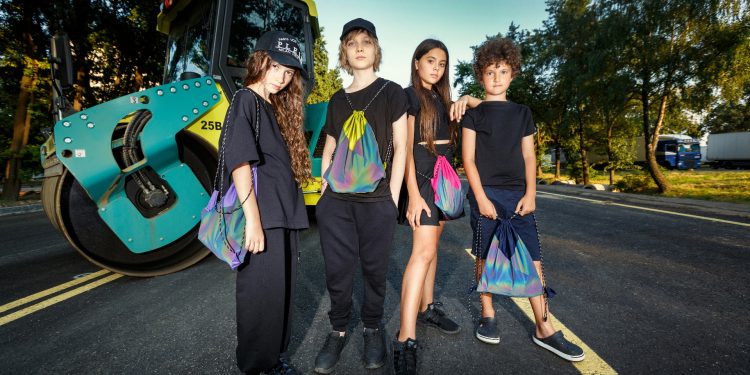 «Думай глобально, дій локально!»: команда SAFE FASHION про розробку та реалізацію проєкту