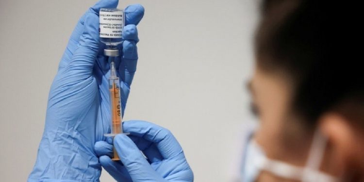 «Вакцина» стала словом року за версією Оксфордського словника