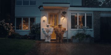 Плюшеві ведмедики Buff захищають дім в химерній кампанії IKEA