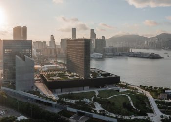 Показати заборонене: музей «M+» у Гонконзі представляє твори мистецтва, що потрапили під цензуру