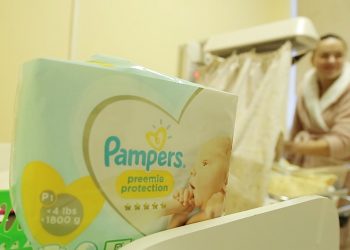У Міжнародний день передчасно народжених дітей Procter & Gamble Україна надає підтримку сім’ям малят