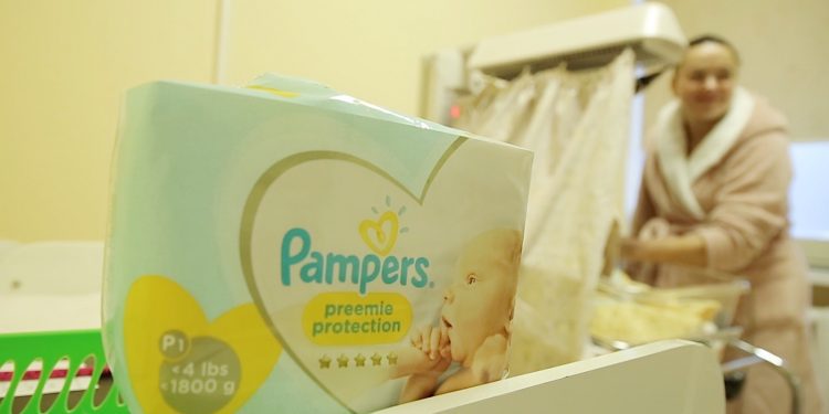 У Міжнародний день передчасно народжених дітей Procter & Gamble Україна надає підтримку сім’ям малят