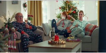 Реклама дня: Very продовжує «виправдовуватися», щоби побалувати глядача наступною різдвяною рекламою