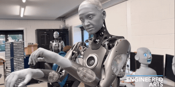 Реалістичні вирази обличчя від нових роботів Ameca та Mesmer