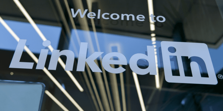 7 порад щодо використання вашого профілю LinkedIn як веб-сайту особистого брендингу