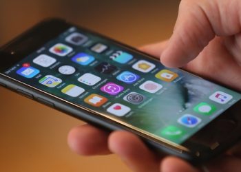 Мобільні додатки Nike та Etsy стали «альпіністами» у цей святковий сезон: звіт