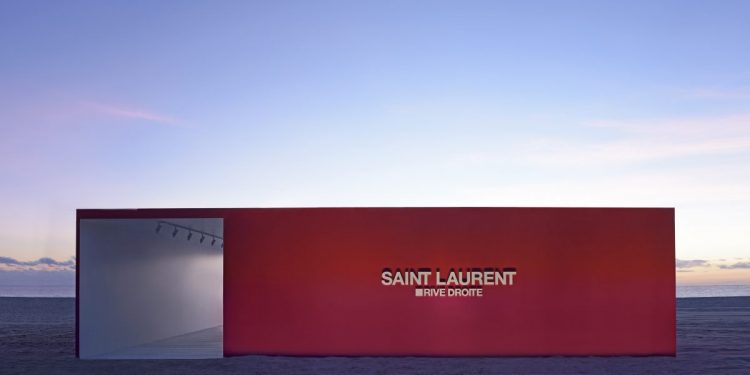Saint Laurent демонструє картини дизайнера Шо Шибуя на виставці Waterfront Showcase в Маямі