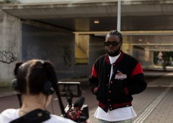 Команда Out Of Home створила новий документальний фільм, присвячений творчим людям за кордоном