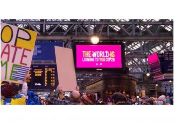 Рекламна кампанія The World is Looking to You зазнала цензури під час Cop26