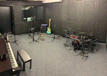 В Україні запрацювала перша професійна студія звукозапису для підлітків