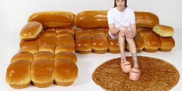 Репер Томмі Кеш разом з IKEA випустить диван у формі буханців хліба