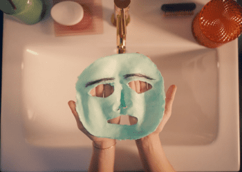 CalFlowers висміює складність модних процедур