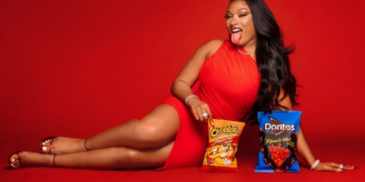 Frito-Lay представили нову тизерну кампанію для своєї лінійки закусок Flamin’ Hot