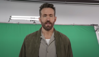 Нова мобільна реклама Mint за участю Райана Рейнольдса