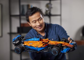 Компанія LEGO випускає новий перегоновий автомобіль LEGO® Technic McLaren Formula 1™
