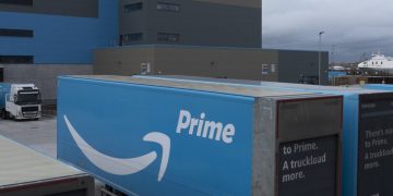 Дохід від рекламних послуг Amazon сягає 9,7 млрд доларів