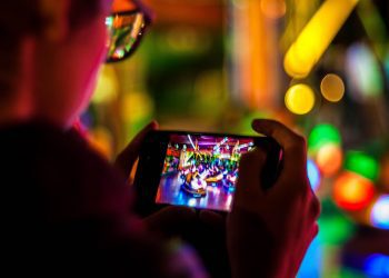 Метавсесвіти, ігри та операційні системи: тренди мобільного маркетингу-2022 від AppsFlyer