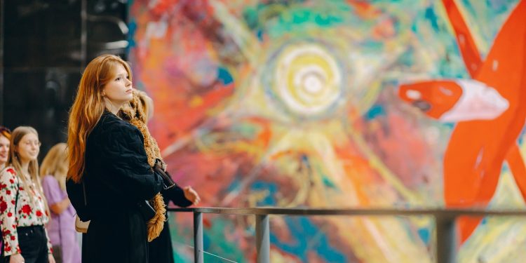 Культурна ідентичність та мистецька сила: у Луцьку відкрили найбільшу виставку України 2023 року