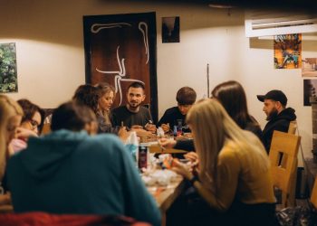 Як відвідування офлайн-подій допомагає Силам Оборони: Quests Inc проводить челендж для підтримки армії