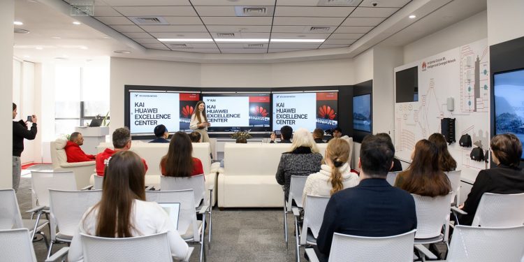 ДУ КАІ ТА «ХУАВЕЙ УКРАЇНА» ВІДЗНАЧИЛИ НАЙКРАЩІ ПРОЄКТИ ДИЗАЙНУ «KAI HUAWEI EXCELLENCE CENTER»